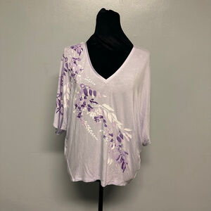 White House Black Market Lavender Purple Floral Short Sleeve Tee women’s Small